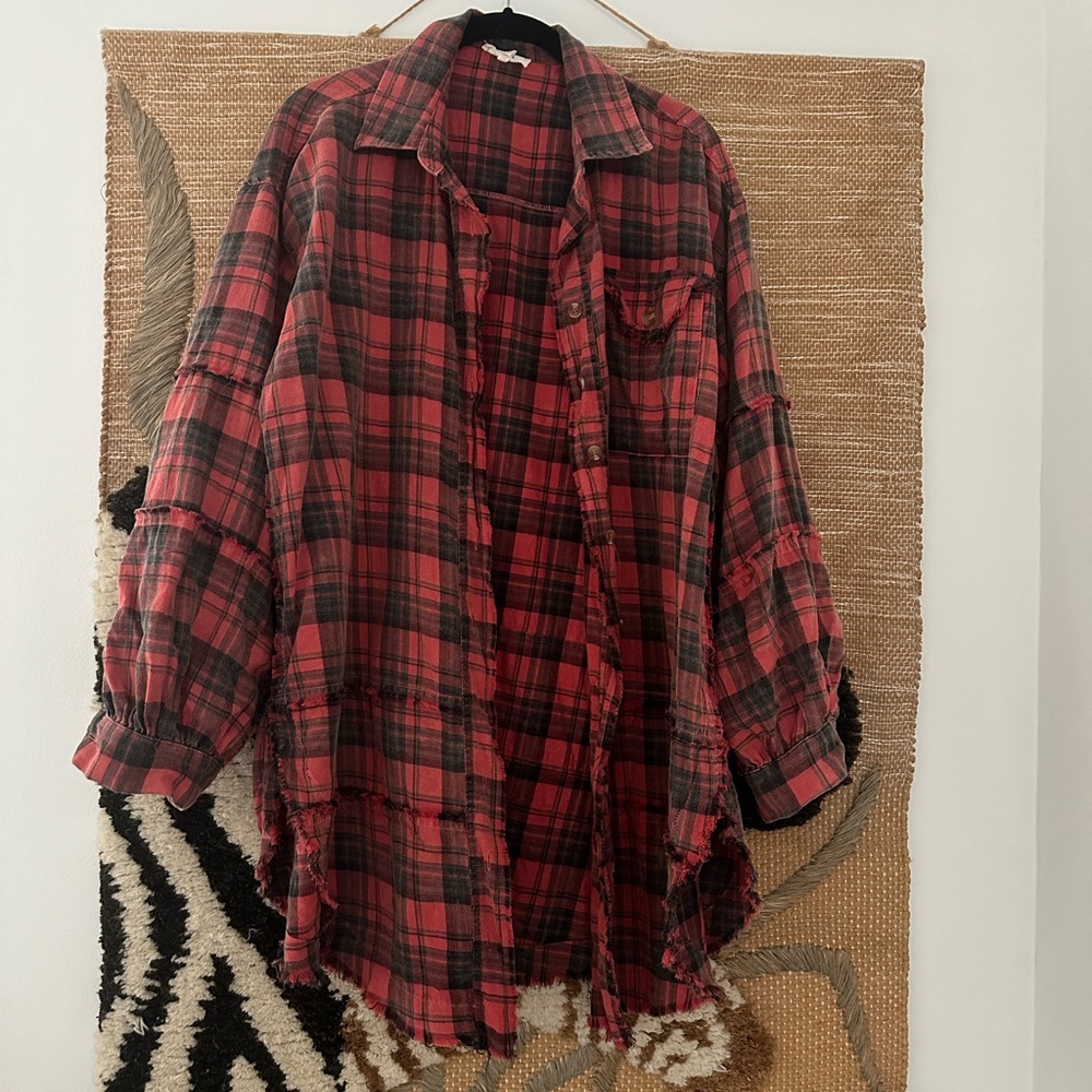 Easel Mineral Washed Round Frayed Hem Oversized Plaid Flannel Shirt